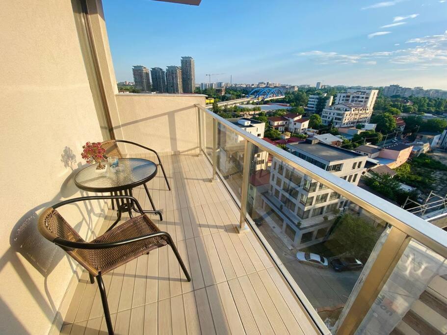 Soho Apartment - City View With Rooftop Garden Бухарест Экстерьер фото
